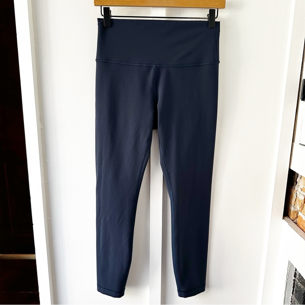 LULULEMON navy Wunder Train High-Rise Tight 25" - Picture 4 of 8